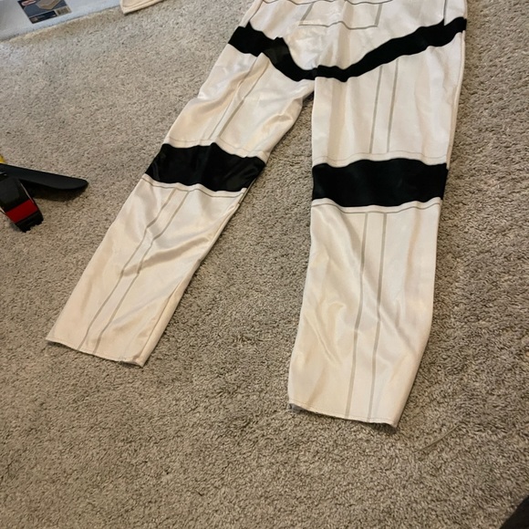 Star Wars Stormtrooper costume with mask - Picture 9 of 13